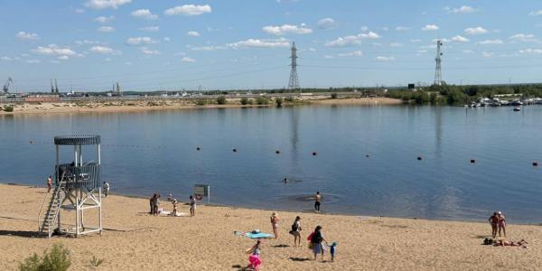 Директор пляжа Якутска ответил на жалобы блогеров на мутную воду