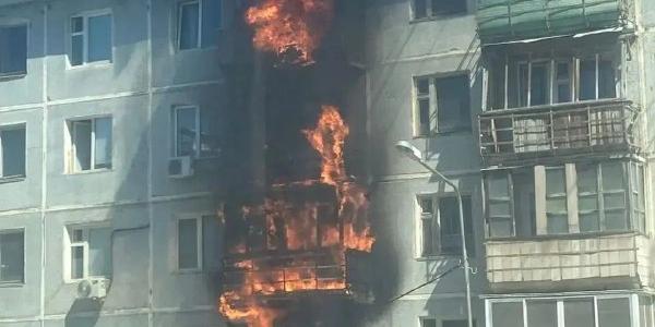 Пожар на Петра Алексеева: людей спасли базирующиеся в доме полицейские