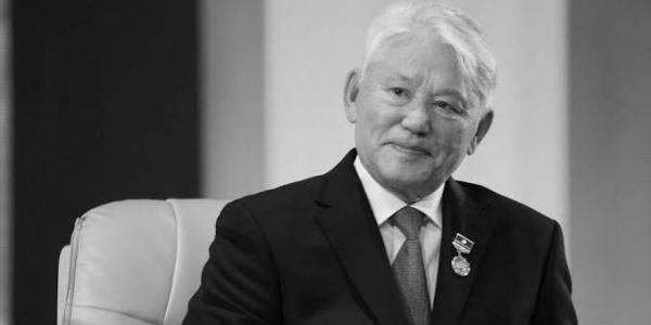 На фасаде дома Михаила Николаева в Якутске установят памятную плиту
