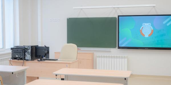 В каких школах Якутска требуются учителя на новый учебный год