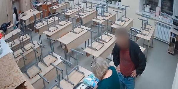 Житель Якутска, избивший учительницу, приговорен к обязательным работам
