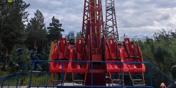 Оператором аттракциона «Зиг-Заг» был десятилетний ребенок: завершена проверка в парке Якутска