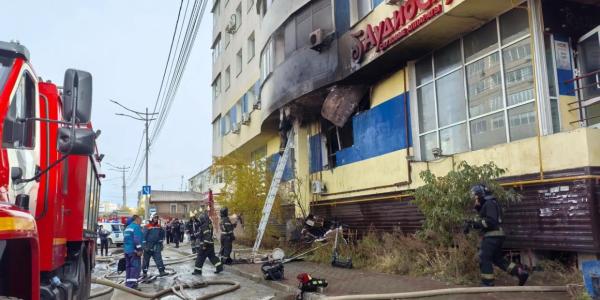В магазине на Лермонтова в Якутске произошел пожар. Обновлено