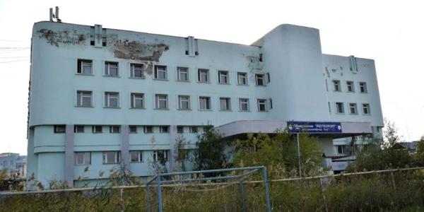 Прокуратура потребовала закрыть доступ в заброшенный санаторий на ул. Петра Алексеева