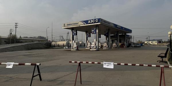 АЗС на ул. Труда закрылась раньше срока: бензин кончился