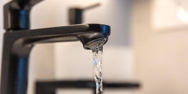 С 1 октября подорожали ЖКУ: новые тарифы на воду в Якутске