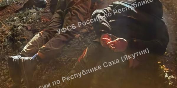 В Якутии задержали трех человек по подозрению в особо крупном сбыте наркотиков