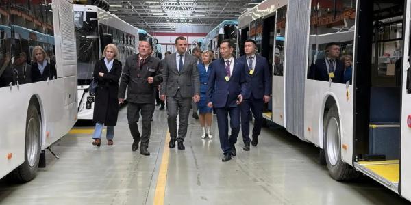 Якутия получит новую белорусскую технику. В том числе — автобус МАЗ новой модификации