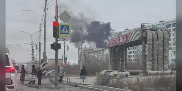 Жителей Якутска обеспокоил черный дым из труб ТЭЦ. Это плановые испытания