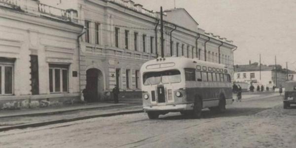 Музейные тайны Якутска: первые автобусы и маршруты