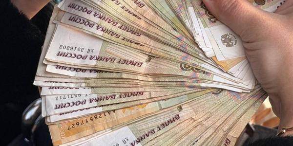 В Якутске запустили горячую линию по вопросам серых зарплат