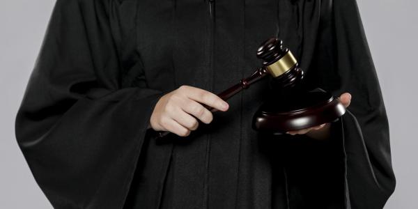 22-летняя якутянка получила условный срок за истязание двухлетнего сына подруги
