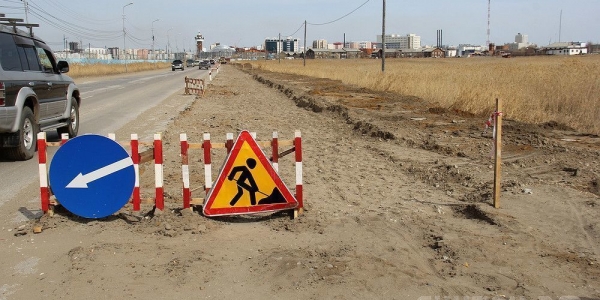 Айсен Николаев проконтролировал ремонт дорог в столице