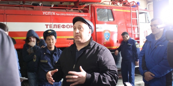 В результате голодовки пожарных начальник ведомства отстранен от должности