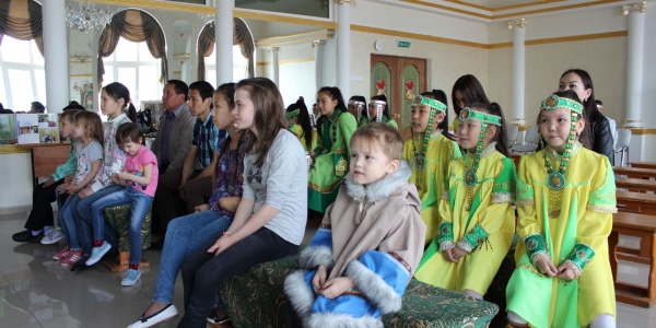 Фонд «Семья для ребенка» активно сотрудничает с Окружной администрацией Якутска