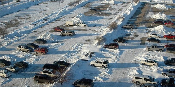 В Якутске строятся парковки с подогревом
