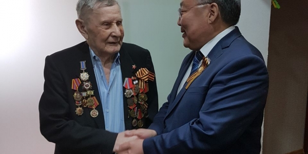 Депутат Николай Васильев поздравил ветеранов