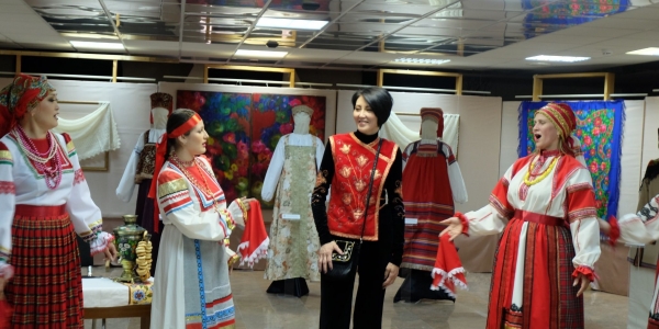 Открылась выставка костюмов русских старожилов Якутии