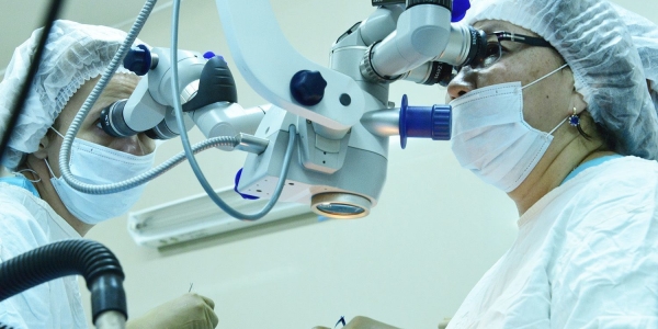Якутские хирурги-офтальмологи выполнили уникальную операцию
