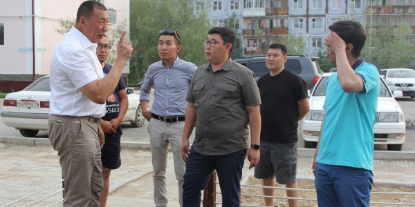 Александр Саввинов провел встречу с жителями микрорайона Мерзлотная