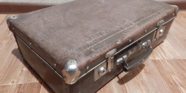 Тайна старинного чемодана