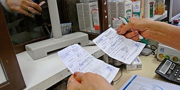 Общественники предлагают увеличить штрафы за продажу рецептурных лекарств без рецептов