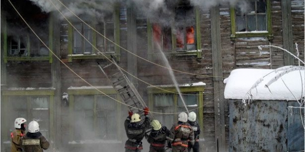 Сгорел дом на Кулаковского