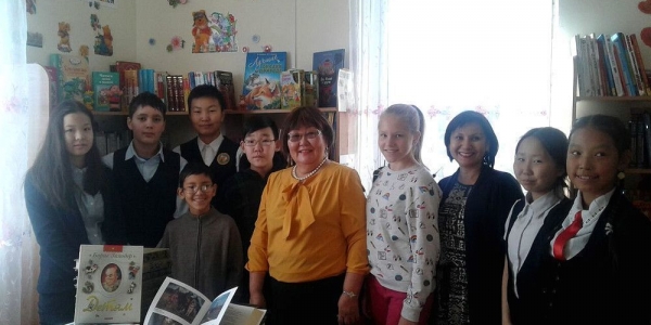 Тулагинская библиотека приняла школьников из Якутска