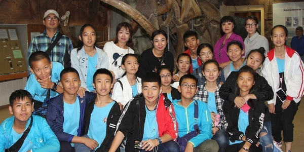 Группа китайских школьников приехала в Якутск по обмену