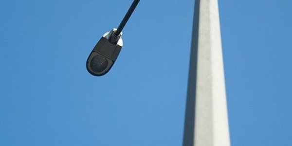 «Светлая столица»:  за 2018 год в Якутске установлено более ста опор освещения и 120 единиц светильников