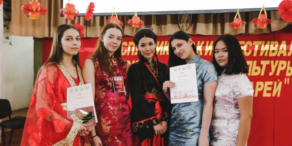 В Якутске прошел республиканский фестиваль китайского языка и культуры «Юаньсяо – Праздник фонарей»