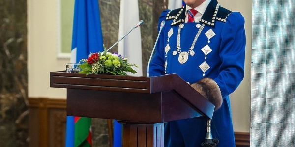 Айсен Николаев официально вступил в должность главы Якутска
