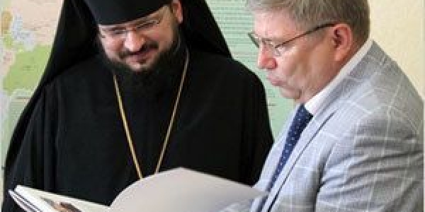 Встреча двух глав - города и Якутской епархии