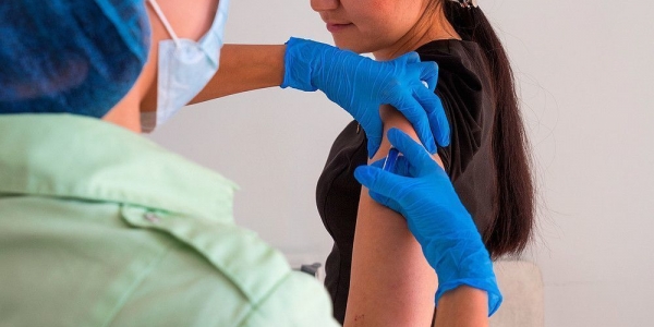 В Якутске проводится вакцинация против гриппа