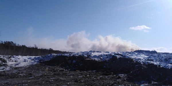 На полигоне по захоронению ТКО устраняют последствия возгорания
