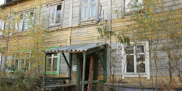 В Якутске прошел рейд по расселенным жилым домам