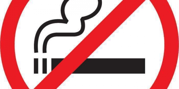 О запрете курения в подъезде