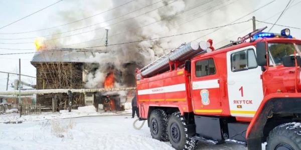 Почему в Якутске  горят дома 