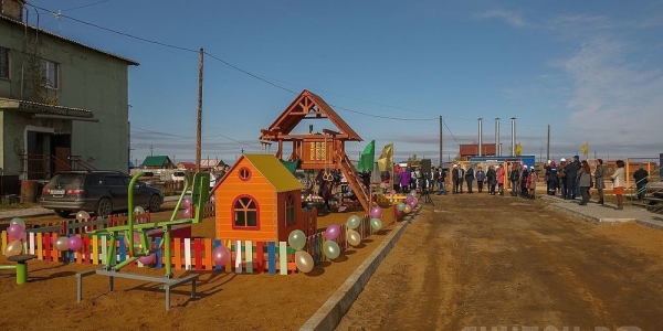 В Мархе открылись новая модульная котельная и детская площадка