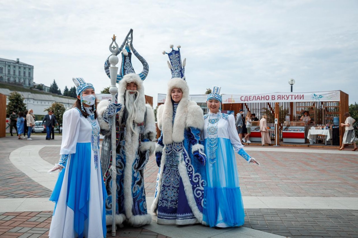 Якутская делегация провела в Казани алгыс и световое шоу