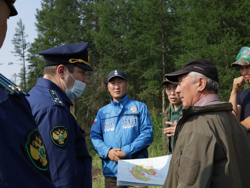 Прокурор Якутии посетил с рабочим визитом Горный район