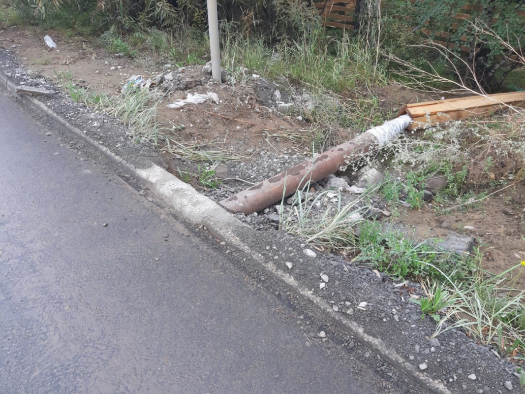 Житель Якутска проложил трубу и испортил новую дорогу на Птицефабрике