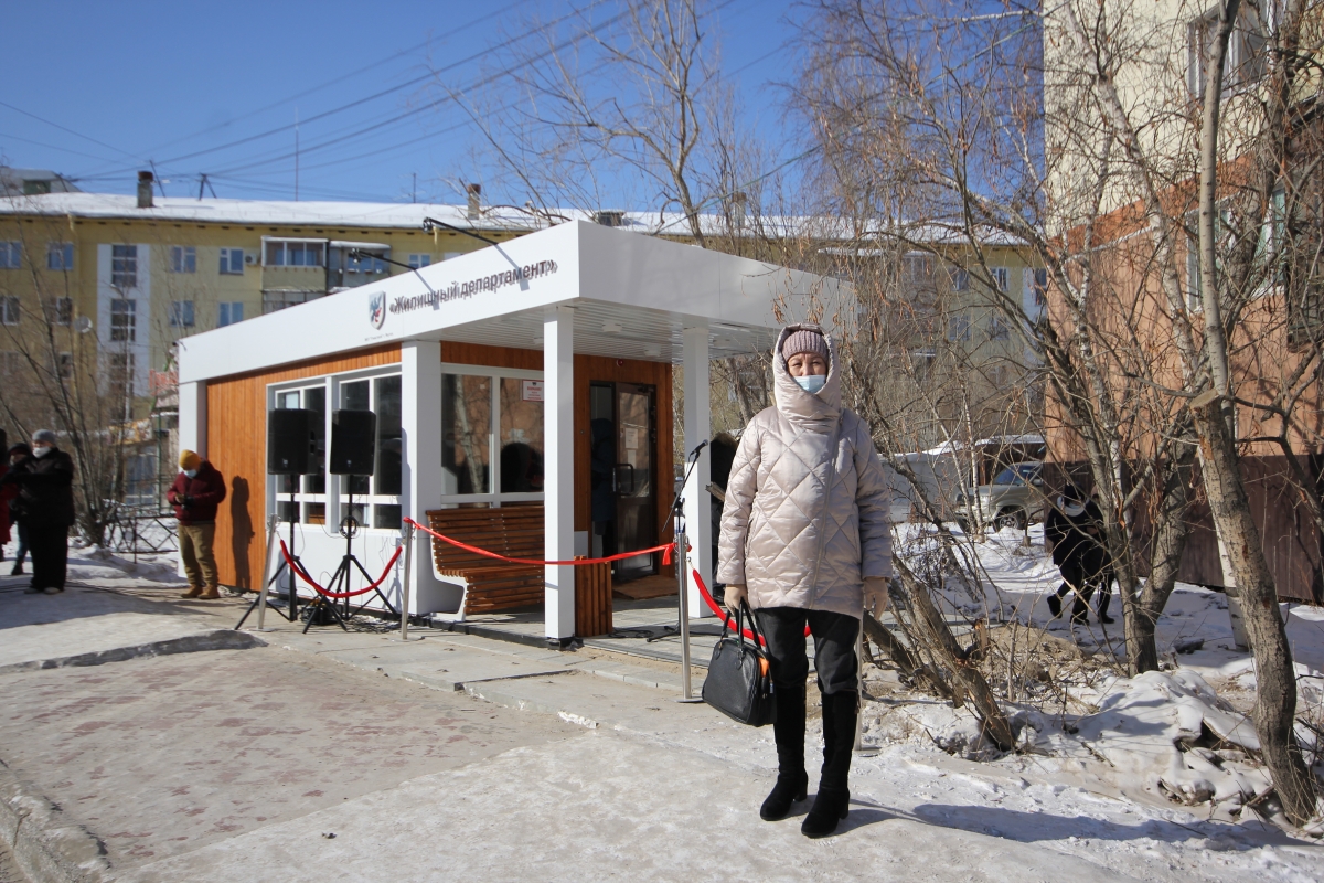 Мобильным пунктом медицинской помощи оборудуют теплые остановки Якутска