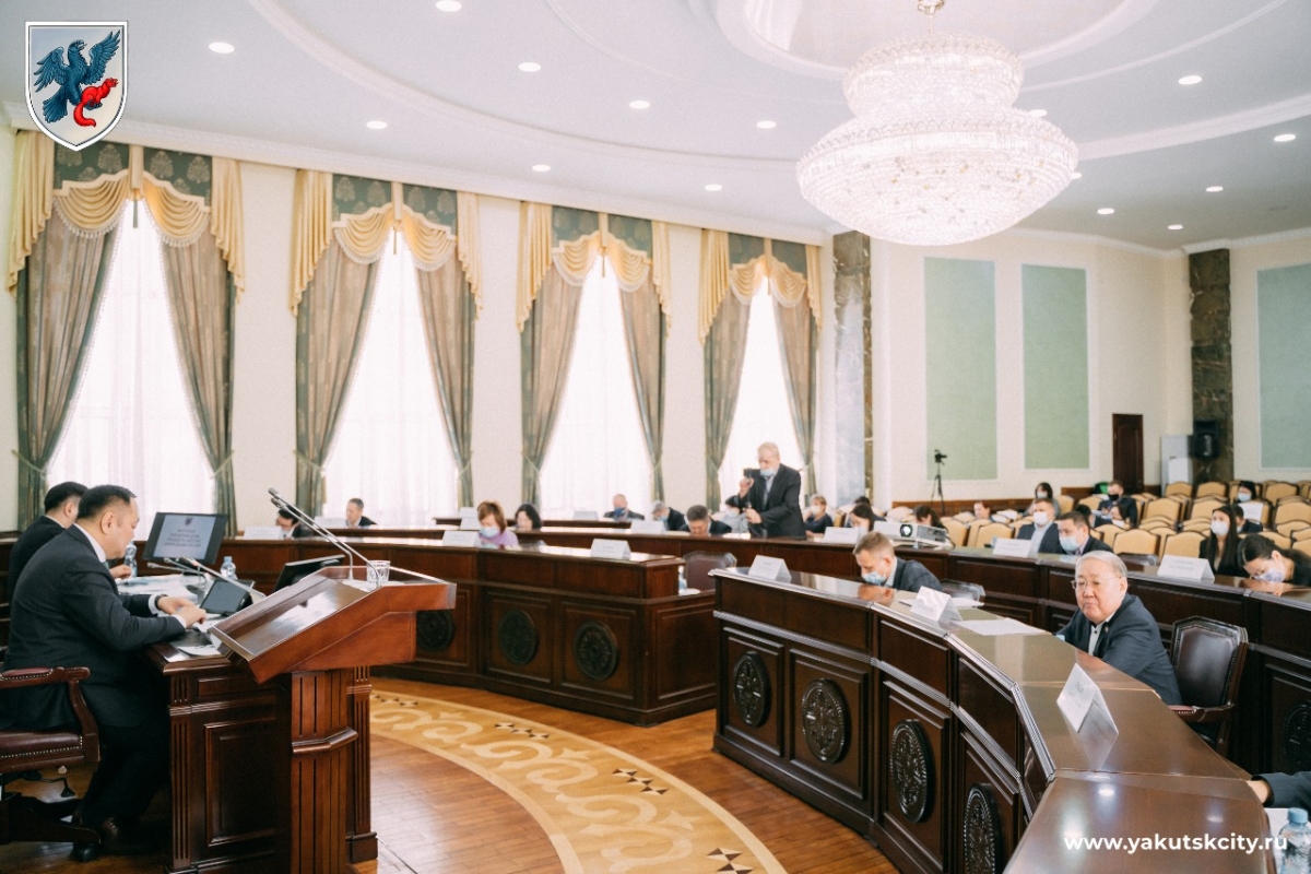Депутаты Якутской городской Думы приняли отчет главы города Якутска