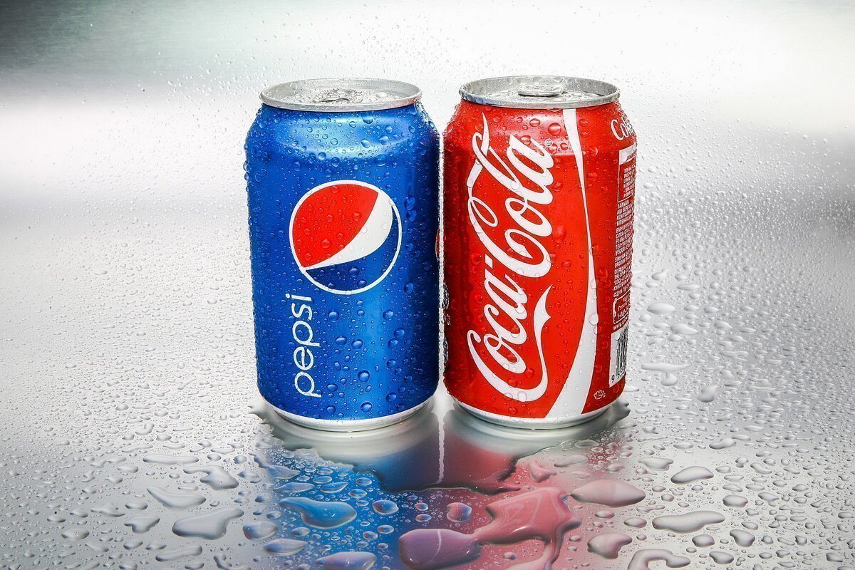 Coca-Cola и Pepsi приостановили бизнес в России