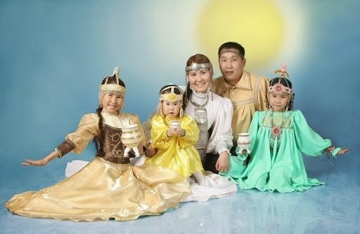 С Днем семьи, любви и верности: Саха(стат) Якутии о семьях республики