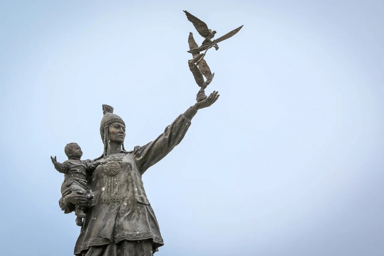 В Якутии стартует конкурс рисунков ко Дню матери