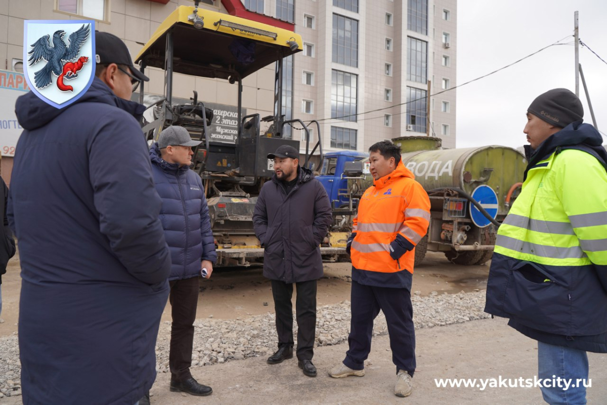 Евгений Григорьев поручил дорожникам завершить ремонт всех дорожных объектов в срок