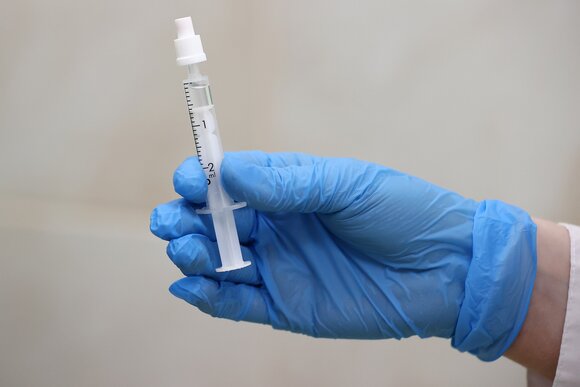 Распылители для назального введения вакцины от коронавируса поступили в Якутию