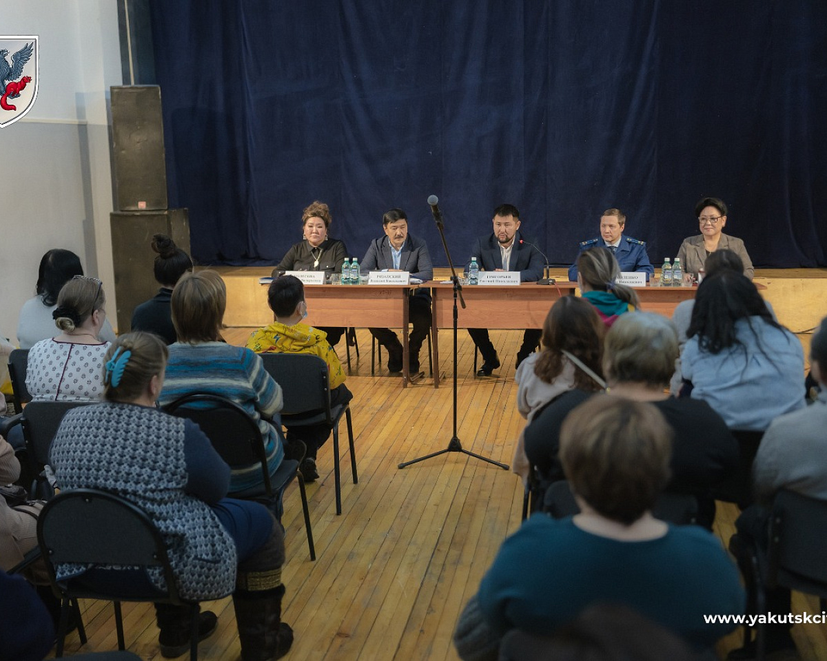 В Якутске прошла встреча Главы города с семьями участников СВО Строительного округа